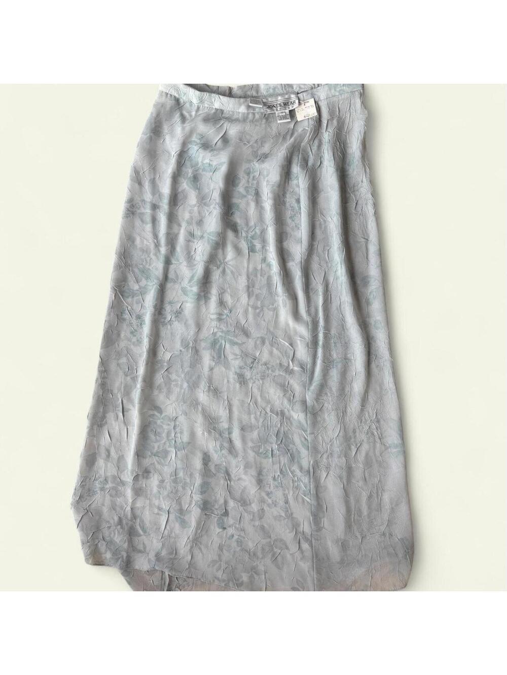 Vintage deadstock Jones New York light blue floral maxi skirt